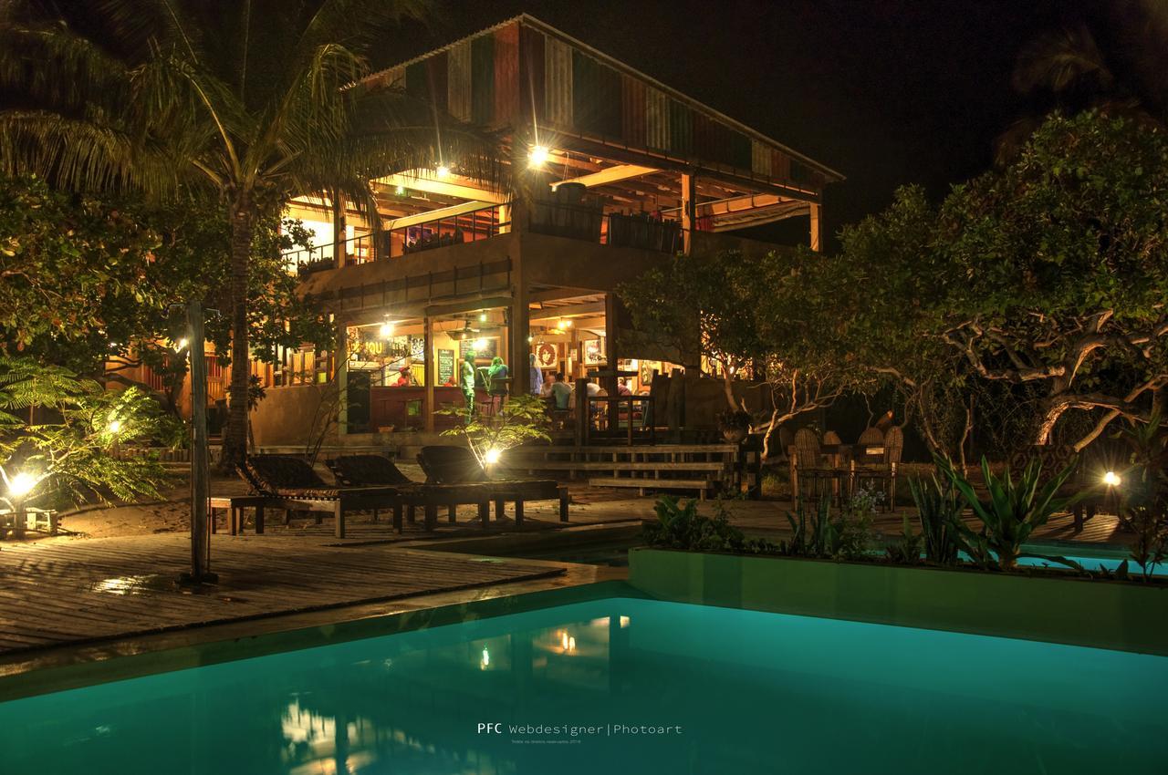 Mozambeat Motel Tofo Exterior photo