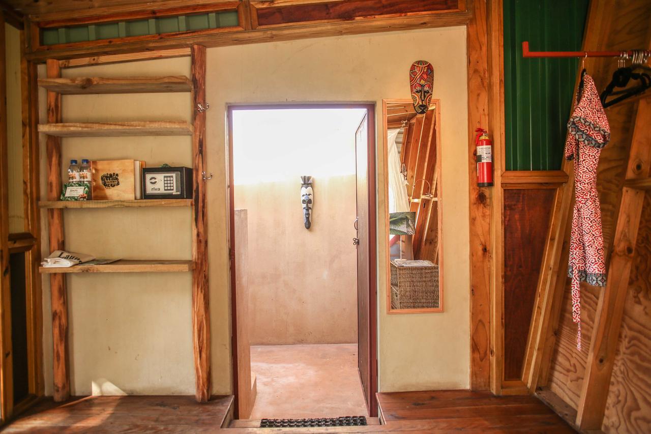 Mozambeat Motel Tofo Room photo