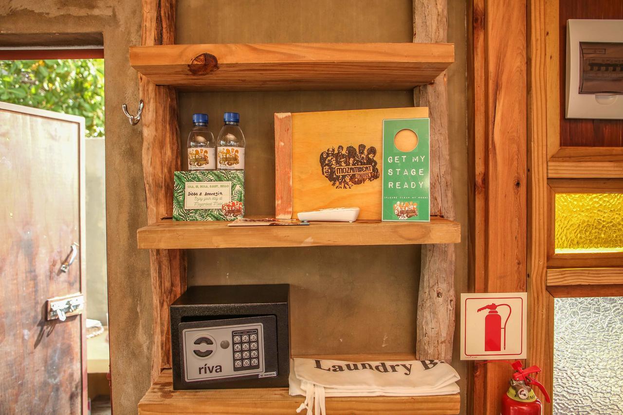 Mozambeat Motel Tofo Room photo