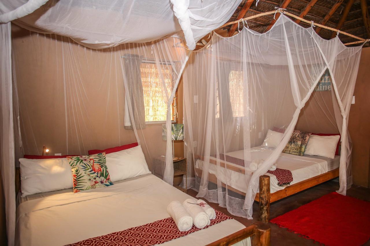 Mozambeat Motel Tofo Room photo