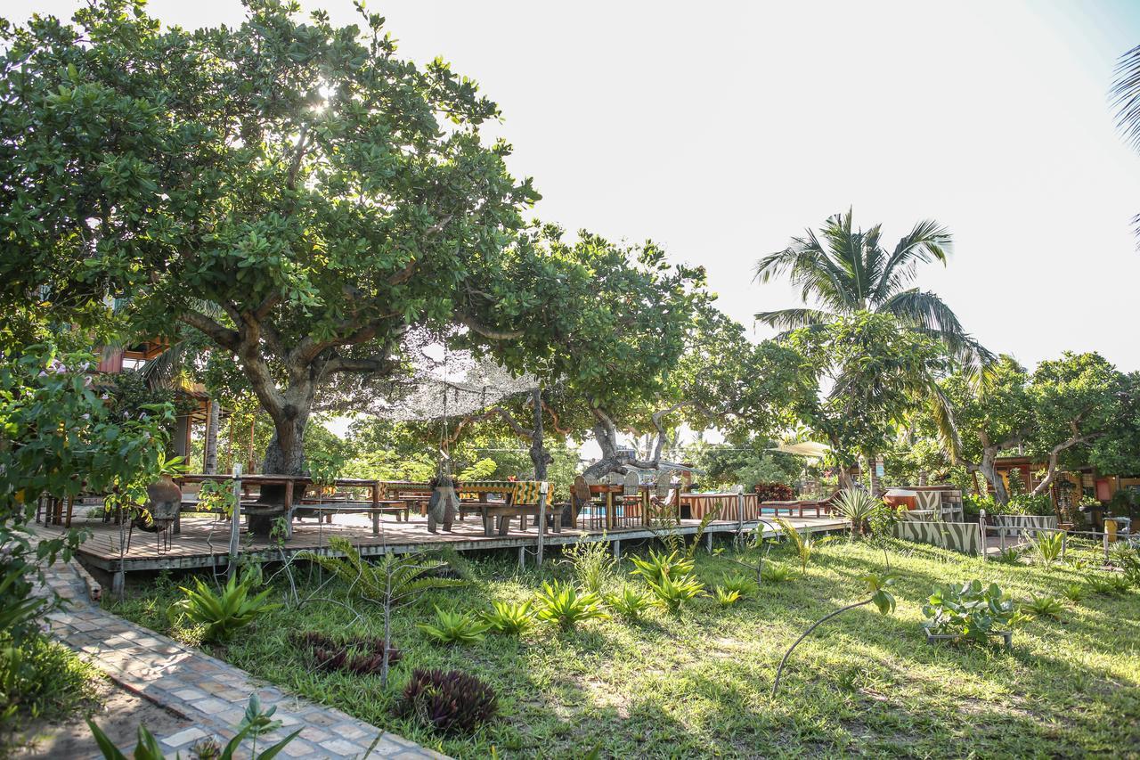 Mozambeat Motel Tofo Exterior photo