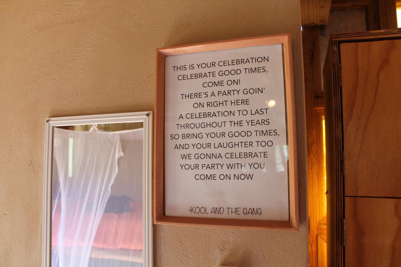 Mozambeat Motel Tofo Room photo